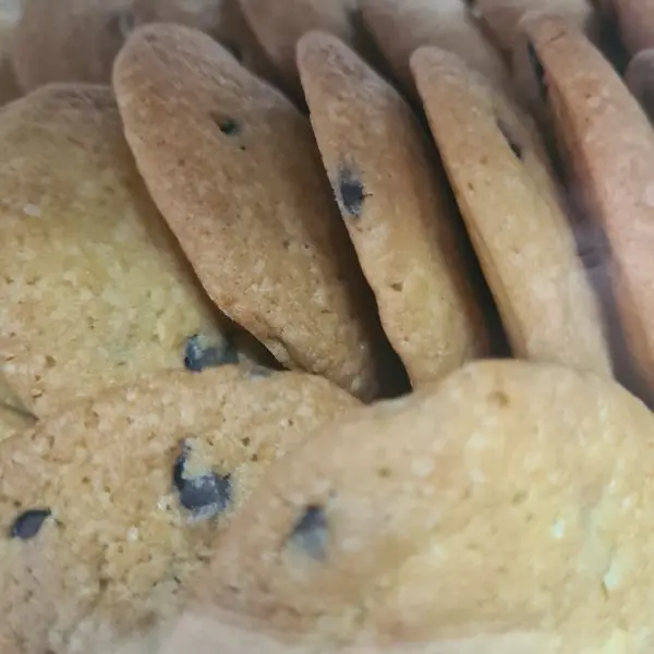 Кукис белый с шоколадной крошкой